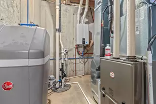 25 Hillsdale Commons Dr, Hillsdale, MI 49242 - Photo 38