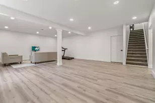 25 Hillsdale Commons Dr, Hillsdale, MI 49242 - Photo 30