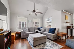 204 S Wisner St, Jackson, MI 49202 - Photo 8