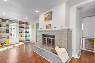 204 S Wisner St, Jackson, MI 49202 - Photo 10