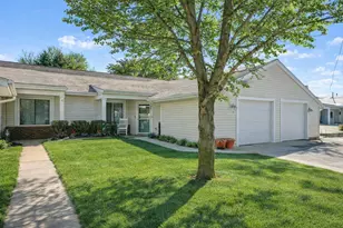 7132 E Cannon Pl Dr NE, Rockford, MI 49341 - Photo 4