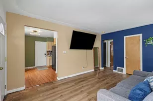 116 Honeoye St SW, Wyoming, MI 49548 - Photo 4