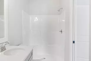 3630 Tulipleaf Dr, Holland, MI 49424 - Photo 24