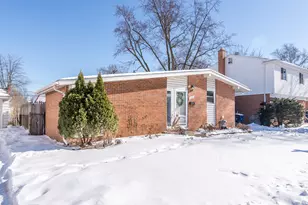 442 N Dobson St, Westland, MI 48185 - Photo 2