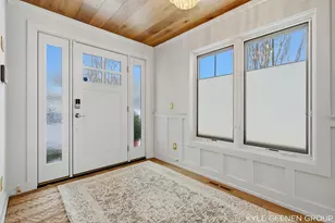 555 Locust Ave, Holland, MI 49423 - Photo 16