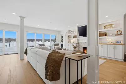 555 Locust Avenue, Holland, MI 49423 - Photo 22