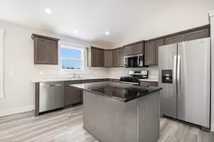 7493 Legend Ct SE, Caledonia, MI 49316 - Photo 8