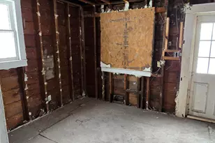 181 W Prospect St, Jackson, MI 49203 - Photo 8