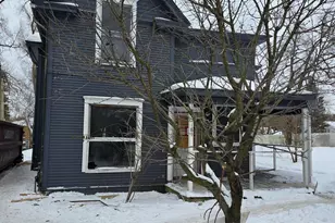 181 W Prospect St, Jackson, MI 49203 - Photo 1