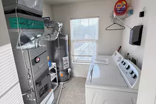 23493 Williamsburg Cir, Woodhaven, MI 48183 - Photo 26