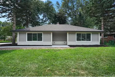 8820 Russell Street, Shelby, MI 48317 - Photo 1