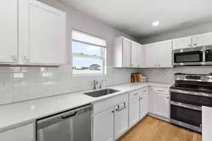 48270 Silver Oaks Blvd, Mattawan, MI 49071 - Photo 10