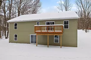 5882 Mullen Ridge Dr, Delton, MI 49046 - Photo 4