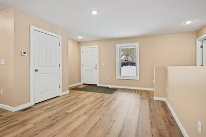 5882 Mullen Ridge Drive, Delton, MI 49046 - Photo 8