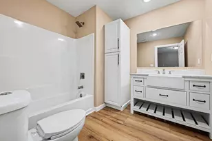 5882 Mullen Ridge Dr, Delton, MI 49046 - Photo 20