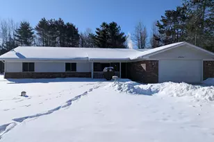 4464 Fisher Estates Ln, Bruce, MI 48065 - Photo 2