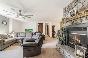 1021 Orchard Ave, South Haven, MI 49090 - Photo 4
