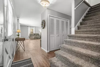 1112 Woodview Drive, Portage, MI 49024 - Photo 4