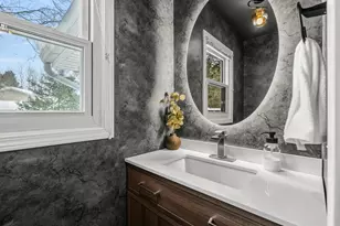 1112 Woodview Dr, Portage, MI 49024 - Photo 16