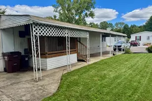 210 Sugarbush Ln, Van Buren Township, MI 48111 - Photo 2