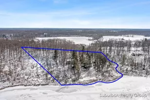 17610 Simmons Ave NE, Cedar Springs, MI 49319 - Photo 2