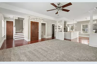 2026 Francis Avenue SE, Grand Rapids, MI 49507 - Photo 14