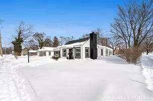 224 S Griffin St, Grand Haven, MI 49417 - Photo 24