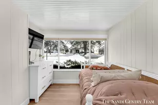 224 S Griffin St, Grand Haven, MI 49417 - Photo 12