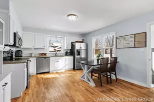 112 E 40th St, Holland, MI 49423 - Photo 14