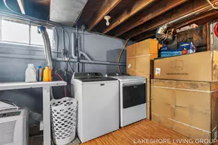 112 E 40th St, Holland, MI 49423 - Photo 42