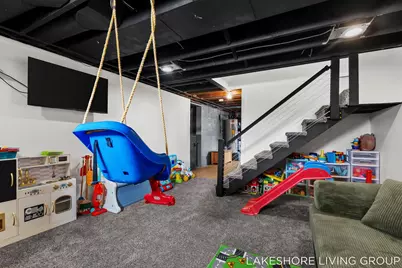 112 E 40th Street, Holland, MI 49423 - Photo 38