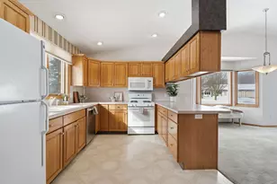 6475 Leisure Creek SE, Caledonia, MI 49316 - Photo 10