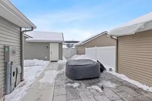 6634 N Square Ln, Rockford, MI 49341 - Photo 40