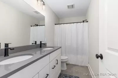 6634 N Square Lane, Rockford, MI 49341 - Photo 36