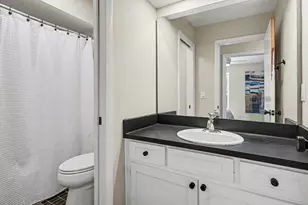 2176 Overlook Ct, Ann Arbor, MI 48103 - Photo 18