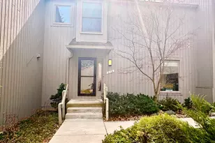 2176 Overlook Ct, Ann Arbor, MI 48103 - Photo 2