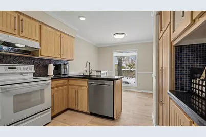 2176 Overlook Court, Ann Arbor, MI 48103 - Photo 8