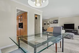 2176 Overlook Ct, Ann Arbor, MI 48103 - Photo 6