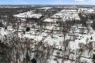 2052 Woodward St, Muskegon, MI 49442 - Photo 44