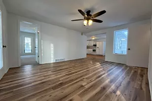 210 N Queen St, Nashville, MI 49073 - Photo 4