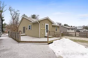 696 W Madison Rd, Twin Lake, MI 49457 - Photo 16