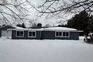 495 S Maple Island Rd, Muskegon, MI 49442 - Photo 8