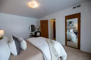 8300 E Jefferson Ave, Detroit, MI 48209 - Photo 8