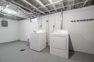 2030 Paddington Rd, Kalamazoo, MI 49001 - Photo 24