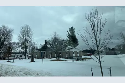 725 N Edgewood Street, Greenville, MI 48838 - Photo 2