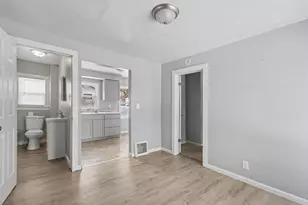 1844 Elwood St, Muskegon, MI 49442 - Photo 8