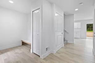 2515 Clinton Way, Jackson, MI 49201 - Photo 16