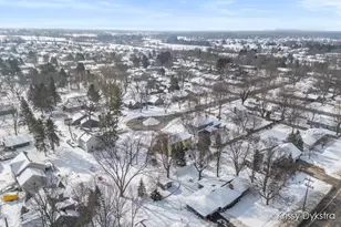 699 Brookfield Dr, Holland, MI 49423 - Photo 48