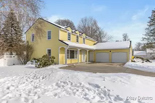699 Brookfield Dr, Holland, MI 49423 - Photo 4