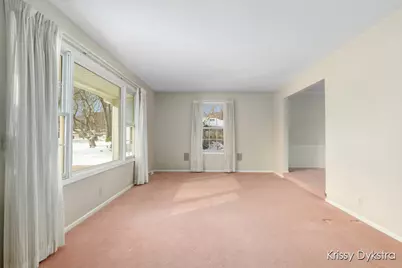 699 Brookfield Drive, Holland, MI 49423 - Photo 6